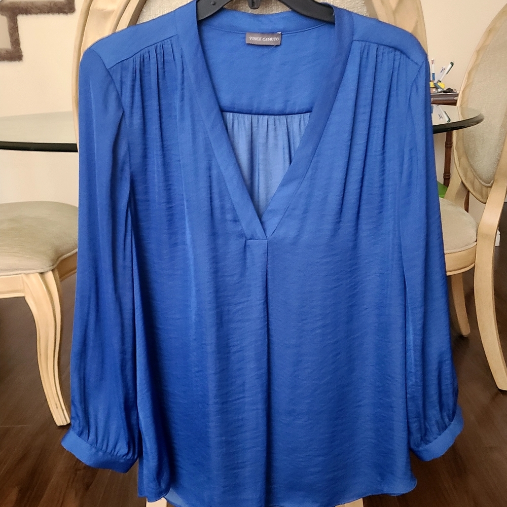 Vince Camuto top